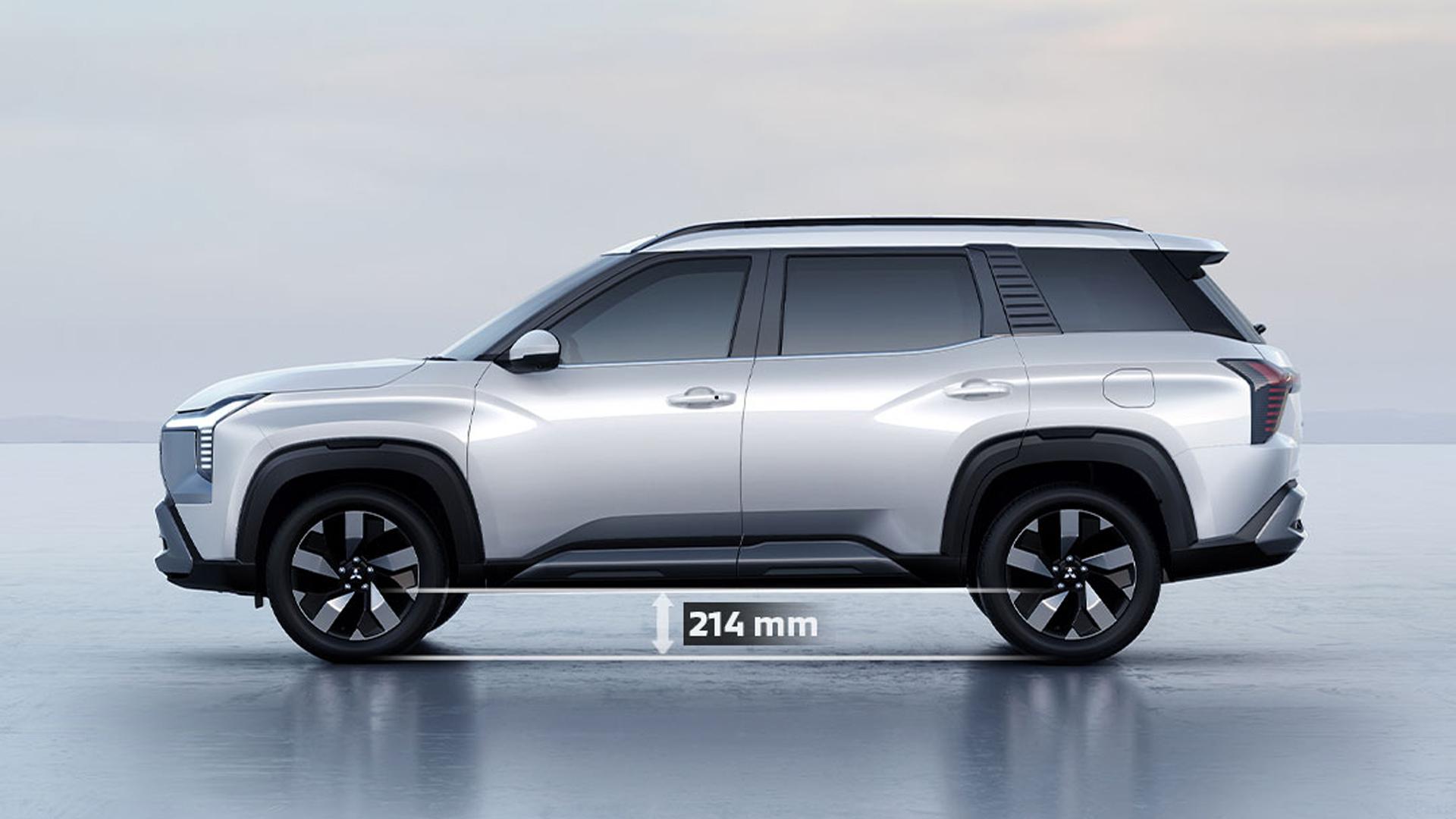 Khoảng sáng gầm hàng đầu phân khúc 214mm